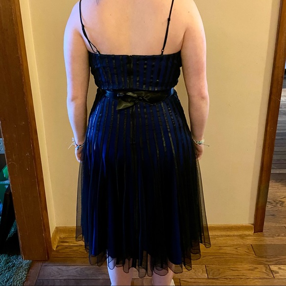 Great For Prom/Wedding Le Chateau - Gorgeous Vintage Inspired Dress - Picture 2 of 10